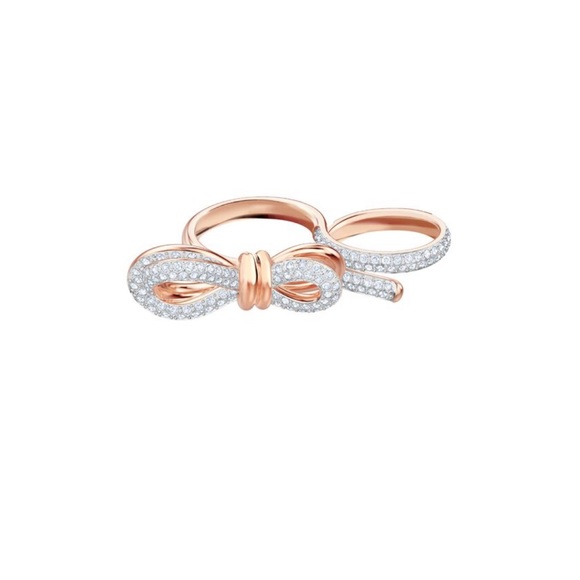 Swarovski Jewelry - Swarovski lifelong bow double ring